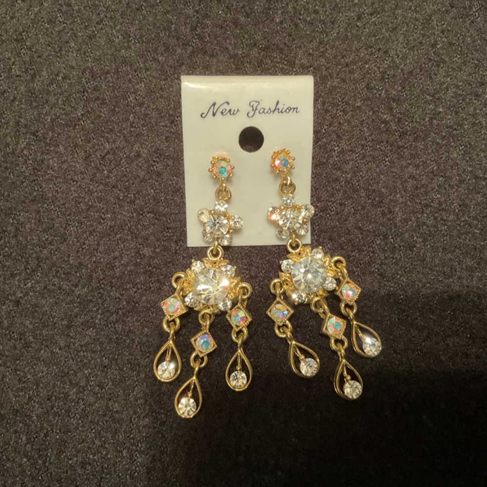 Earrings - Picture 2 of 5